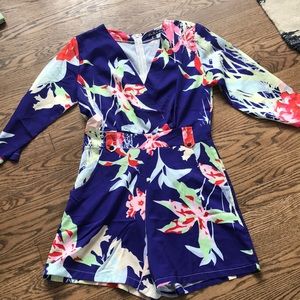 Floral romper brand new, never worn